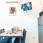 شقة Villaggio Michelangelo بيبيوني