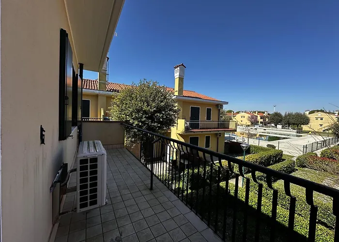 Апартаменти Villaggio Michelangelo